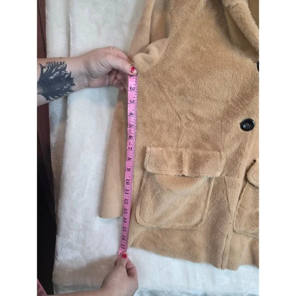 Unbranded Camel Tan Faux Fur Button Front Jacket with Pockets RN 157656 - Picture 6 of 9